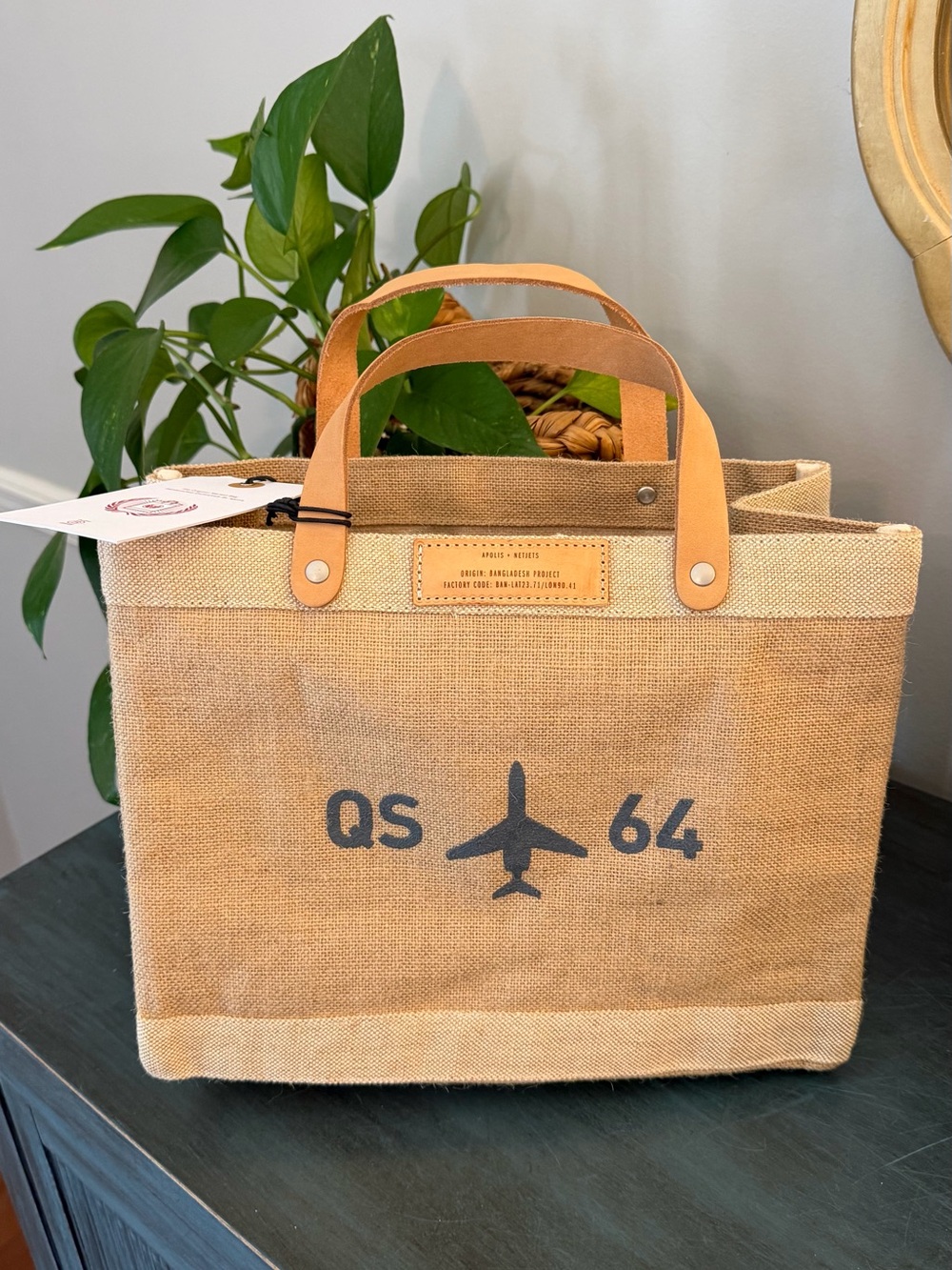 Apolis Global burlap market bag with leather handles 
New with tags